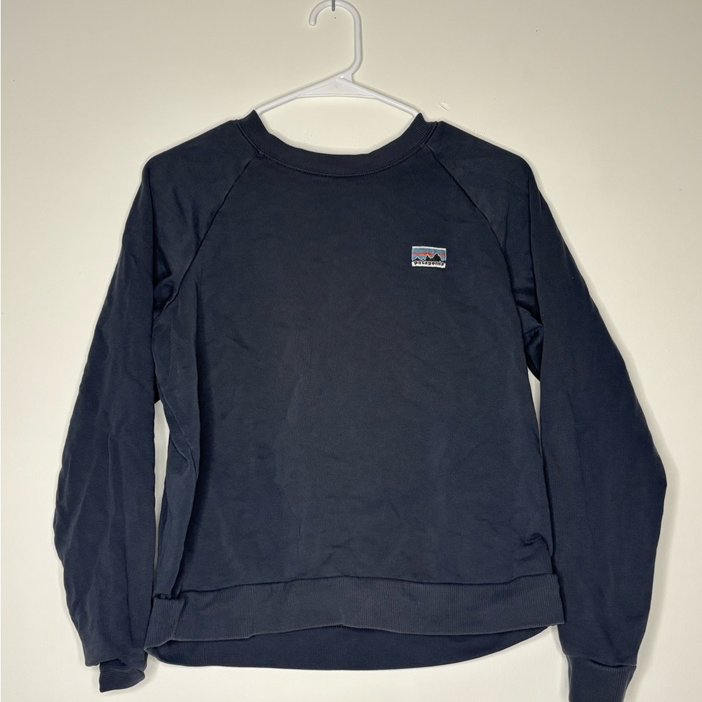 Black Crewneck Sweatshirt